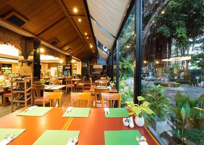 De Moc Bangkok